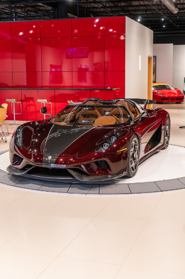 http://www.koenigseggchicago.com/galleria_images/1/1_p130_f.jpg