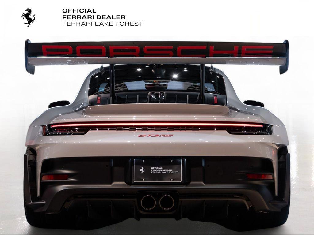 http://www.koenigseggchicago.com/galleria_images/100/100_p11_l.jpg