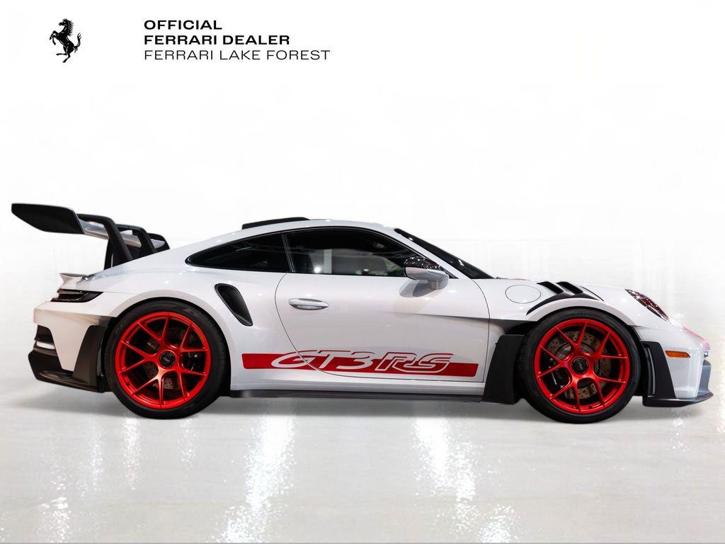 http://www.koenigseggchicago.com/galleria_images/100/100_p9_l.jpg