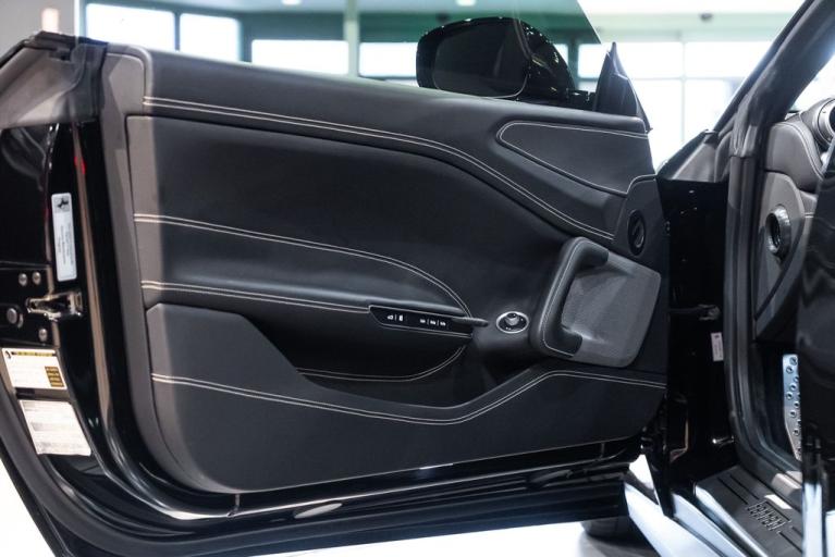 http://www.koenigseggchicago.com/galleria_images/103/103_p29_f.jpg
