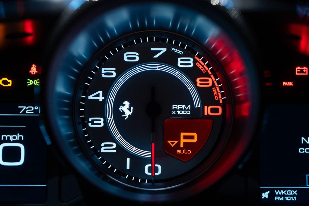 http://www.koenigseggchicago.com/galleria_images/103/103_p34_l.jpg