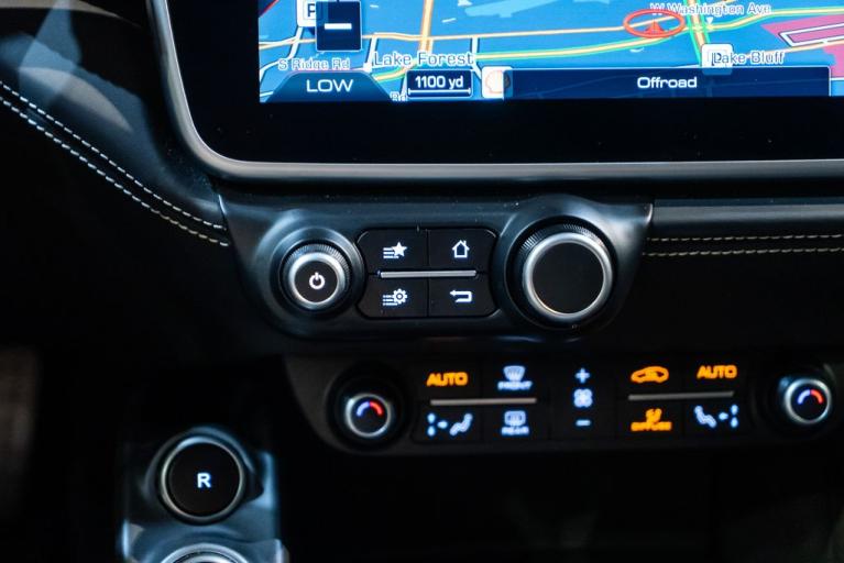 http://www.koenigseggchicago.com/galleria_images/103/103_p44_f.jpg