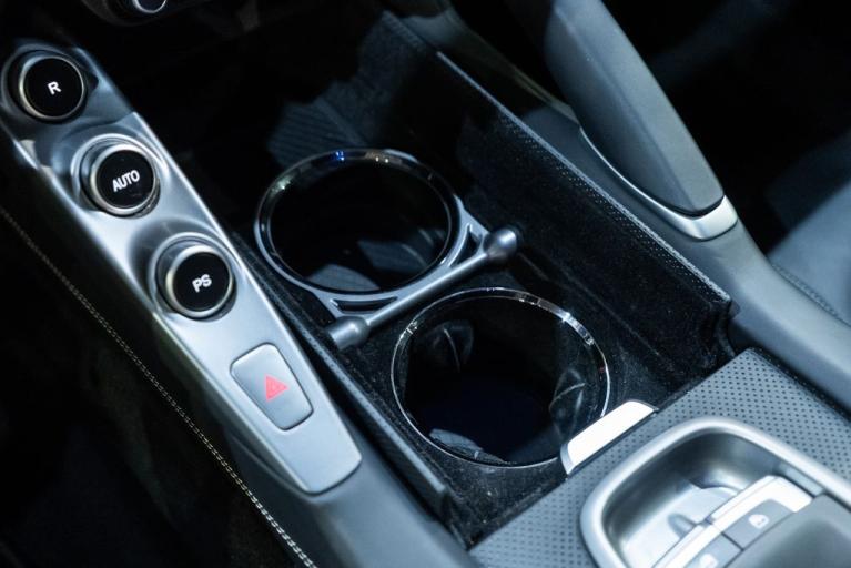 http://www.koenigseggchicago.com/galleria_images/103/103_p48_f.jpg
