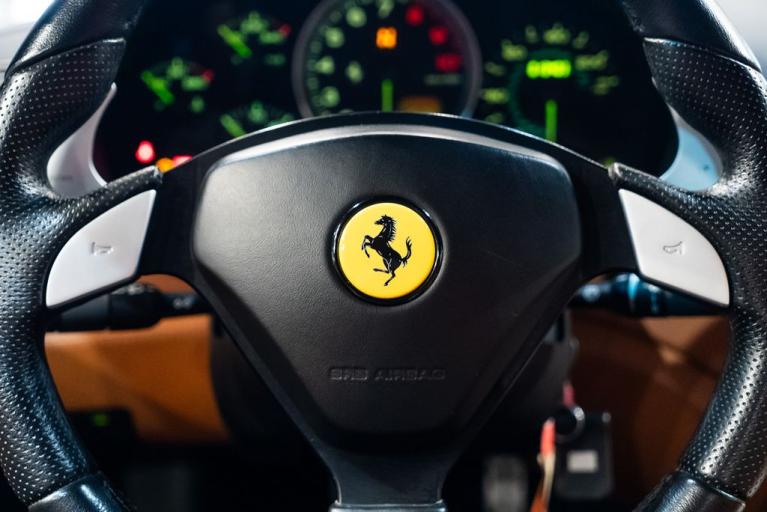 http://www.koenigseggchicago.com/galleria_images/105/105_p26_f.jpg