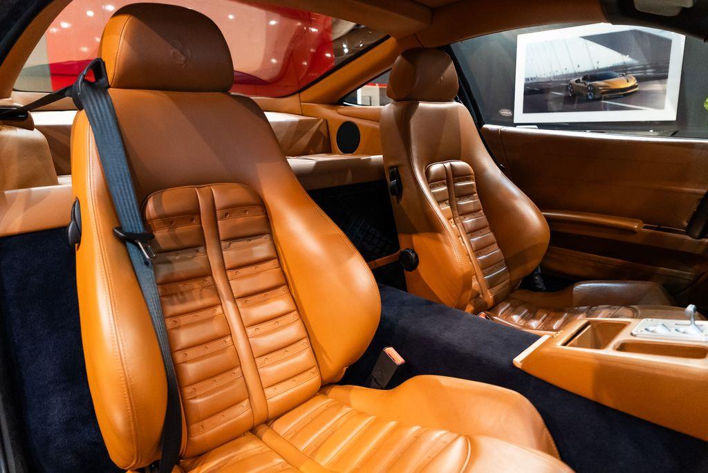 http://www.koenigseggchicago.com/galleria_images/105/105_p42_l.jpg