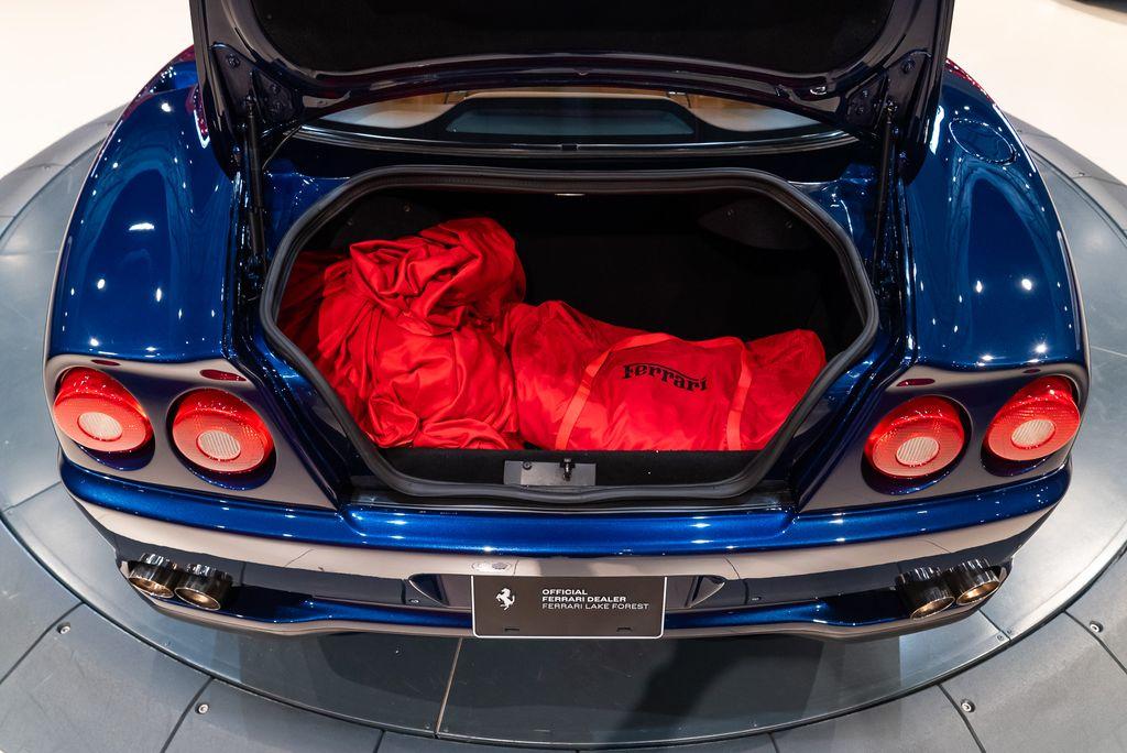 http://www.koenigseggchicago.com/galleria_images/105/105_p45_l.jpg