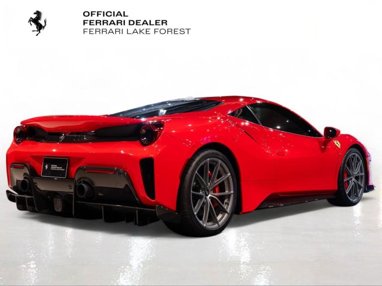 http://www.koenigseggchicago.com/galleria_images/106/106_p10_f.jpg