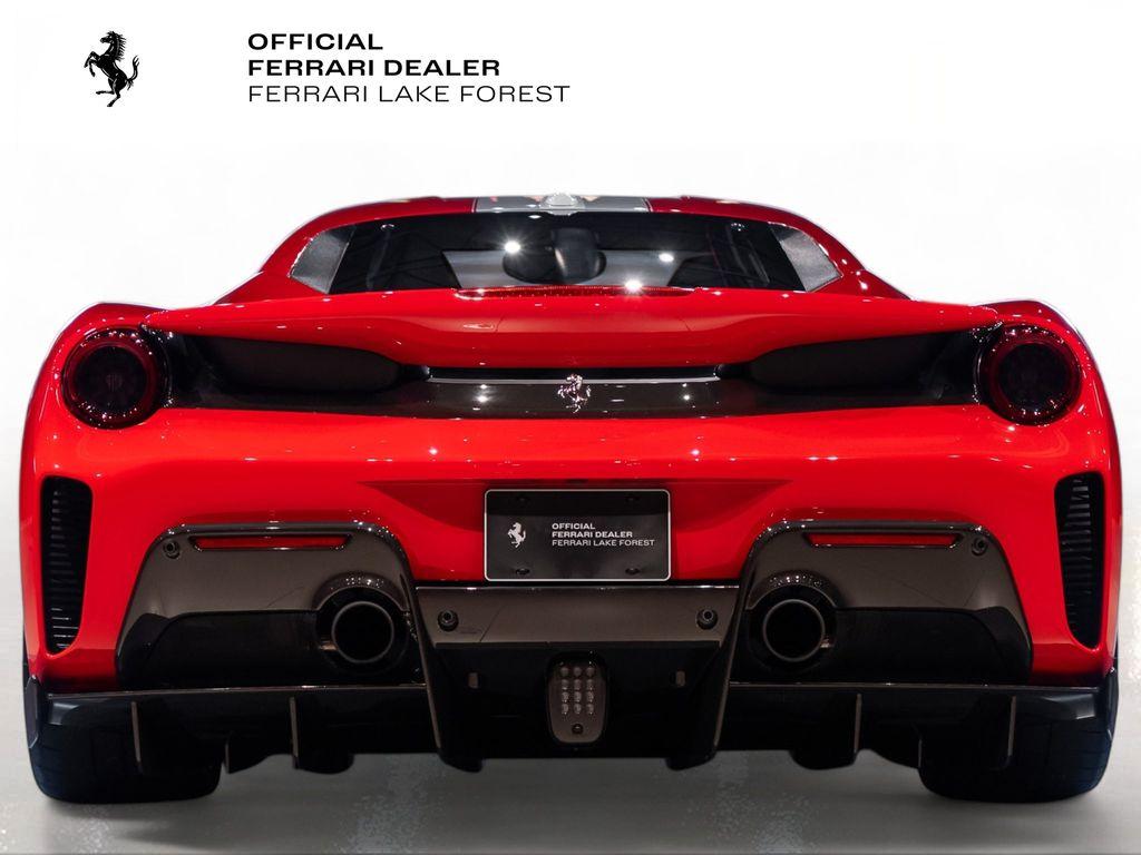http://www.koenigseggchicago.com/galleria_images/106/106_p11_l.jpg