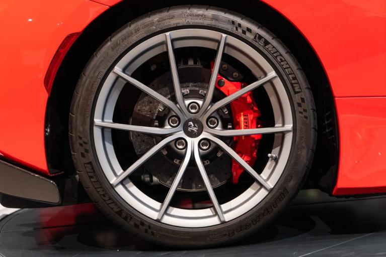 http://www.koenigseggchicago.com/galleria_images/106/106_p16_f.jpg