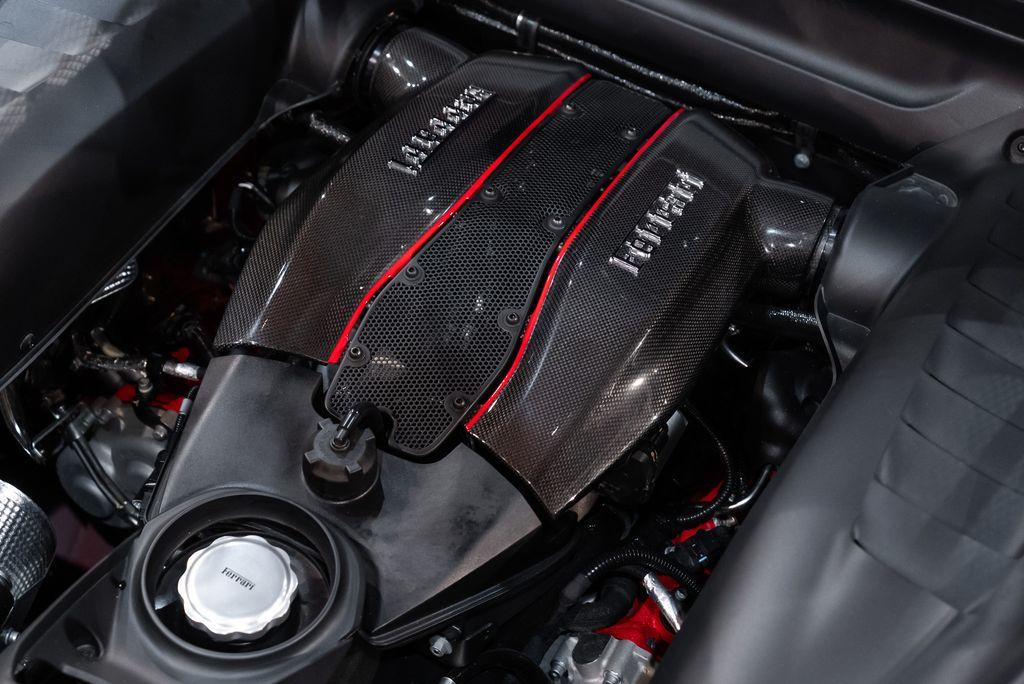 http://www.koenigseggchicago.com/galleria_images/106/106_p20_l.jpg