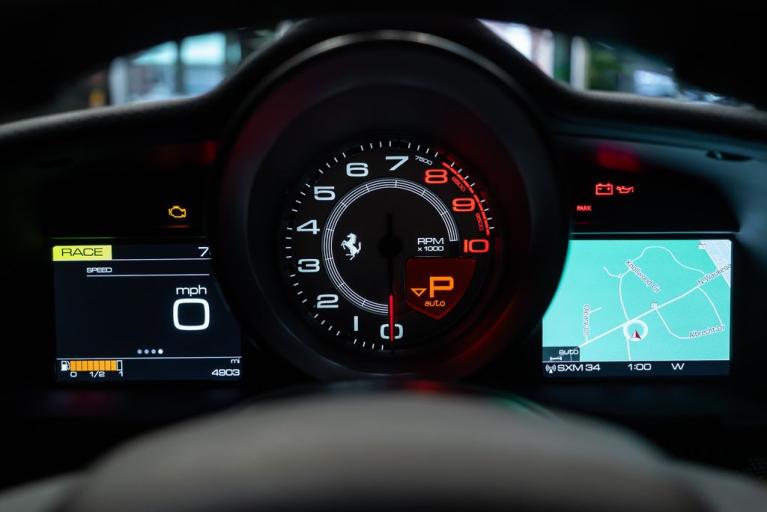 http://www.koenigseggchicago.com/galleria_images/106/106_p31_f.jpg