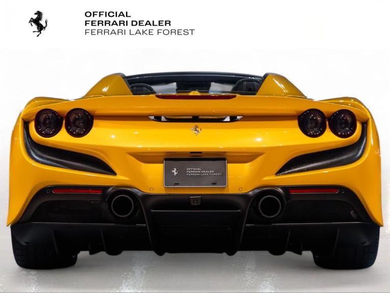 http://www.koenigseggchicago.com/galleria_images/107/107_p11_f.jpg