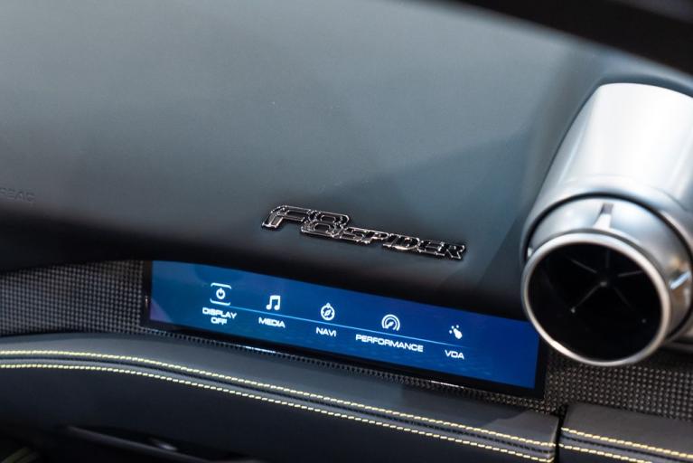 http://www.koenigseggchicago.com/galleria_images/107/107_p28_f.jpg