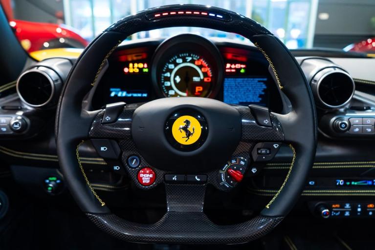 http://www.koenigseggchicago.com/galleria_images/107/107_p5_f.jpg