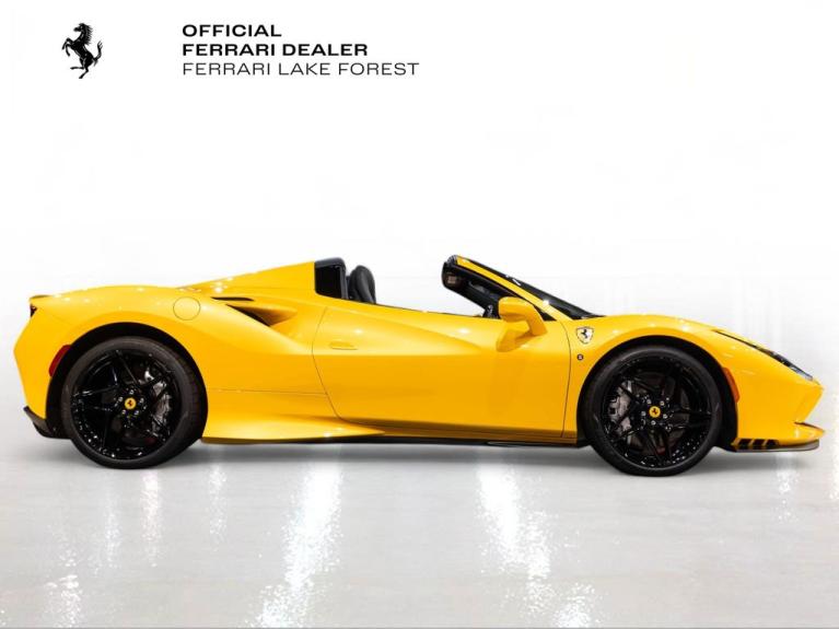 http://www.koenigseggchicago.com/galleria_images/107/107_p9_f.jpg