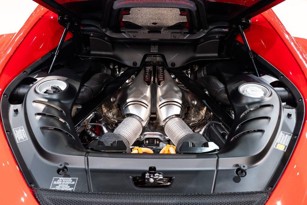 http://www.koenigseggchicago.com/galleria_images/108/108_p17_l.jpg