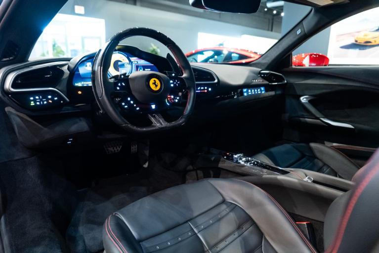 http://www.koenigseggchicago.com/galleria_images/108/108_p25_f.jpg
