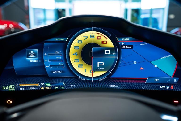 http://www.koenigseggchicago.com/galleria_images/108/108_p27_f.jpg
