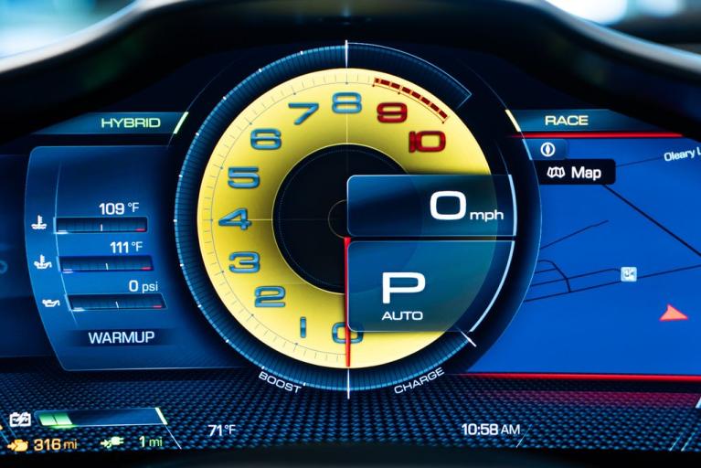 http://www.koenigseggchicago.com/galleria_images/108/108_p28_f.jpg