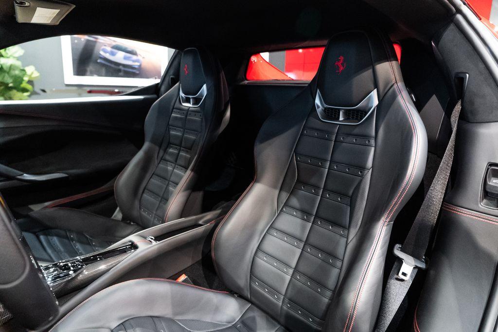http://www.koenigseggchicago.com/galleria_images/108/108_p4_l.jpg