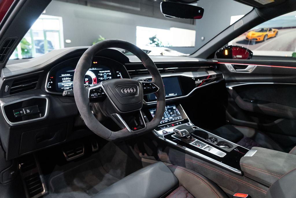 http://www.koenigseggchicago.com/galleria_images/109/109_p20_l.jpg