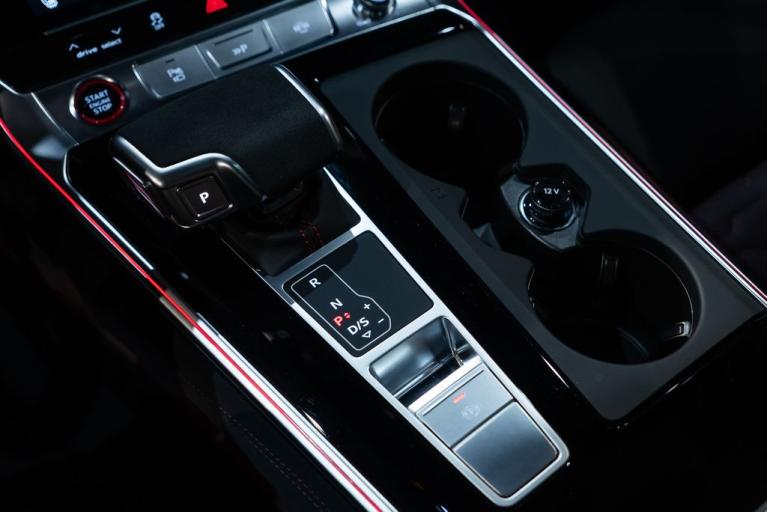 http://www.koenigseggchicago.com/galleria_images/109/109_p30_f.jpg