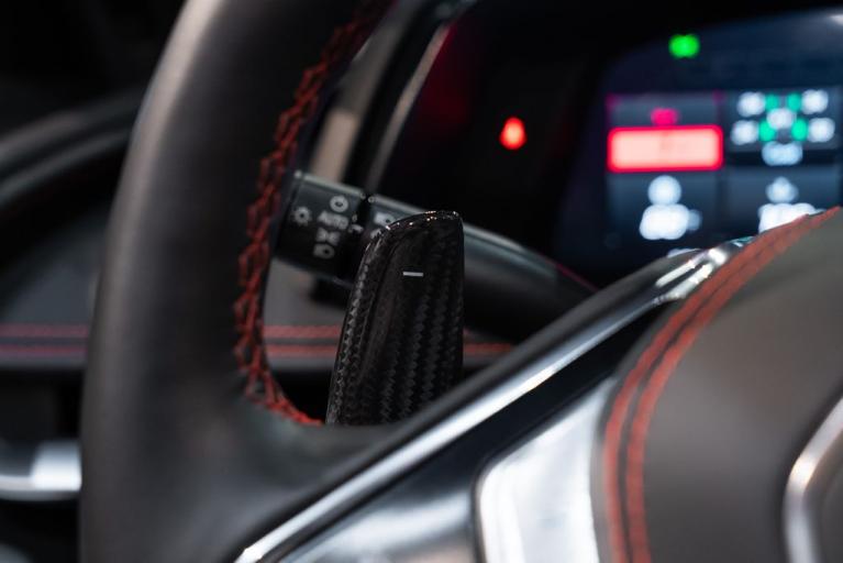 http://www.koenigseggchicago.com/galleria_images/110/110_p28_f.jpg