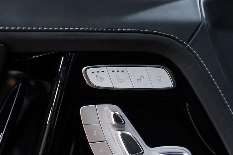 http://www.koenigseggchicago.com/galleria_images/111/111_p26_f.jpg
