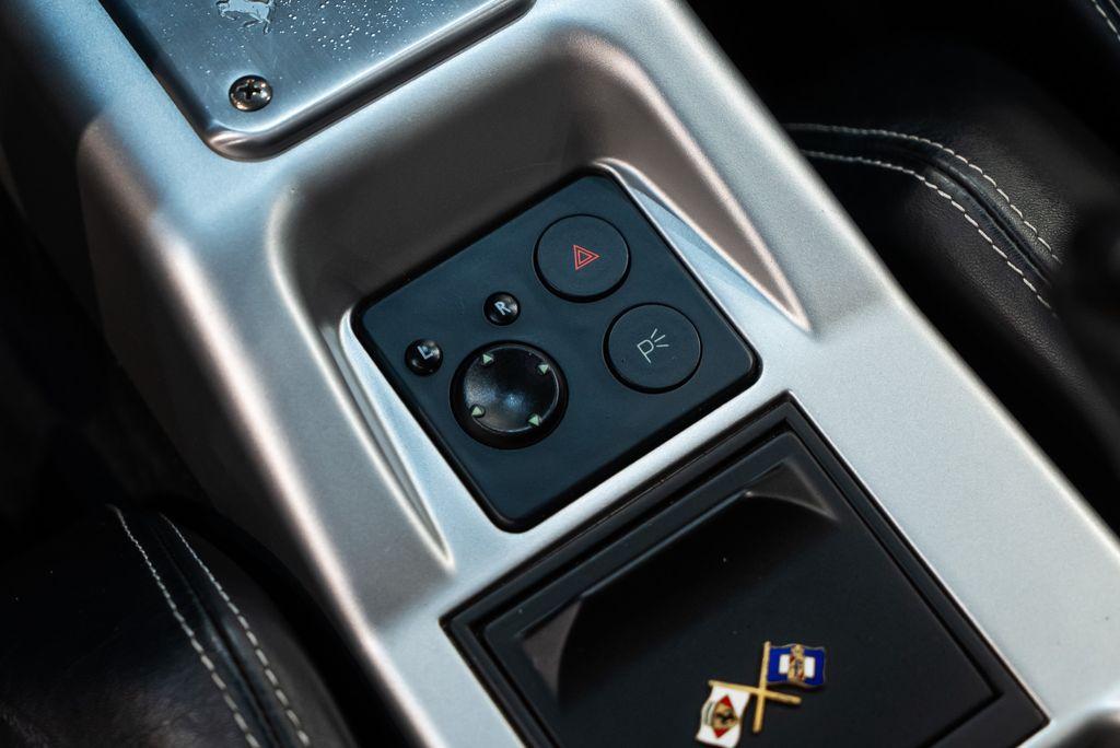 http://www.koenigseggchicago.com/galleria_images/113/113_p46_l.jpg