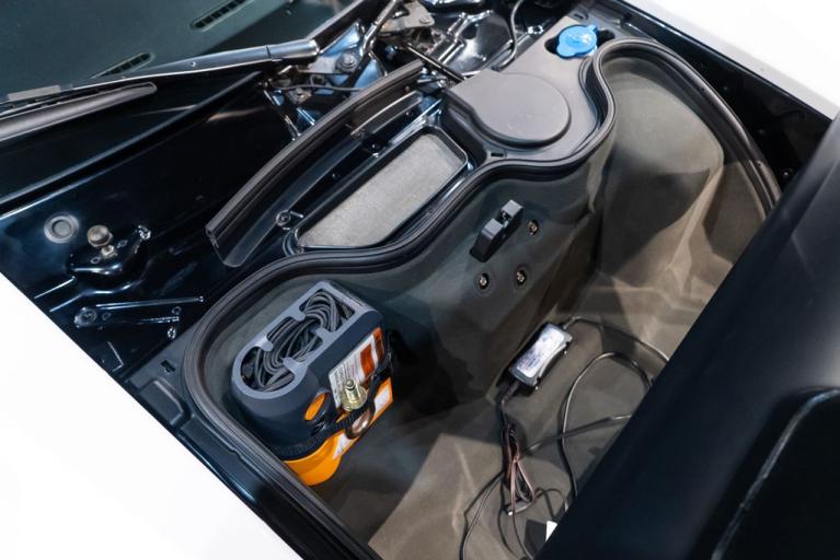 http://www.koenigseggchicago.com/galleria_images/115/115_p27_f.jpg