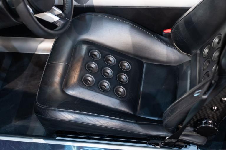 http://www.koenigseggchicago.com/galleria_images/115/115_p32_f.jpg