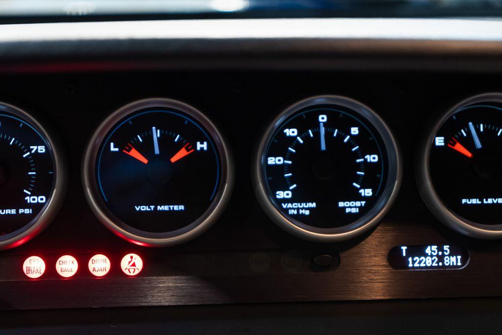 http://www.koenigseggchicago.com/galleria_images/115/115_p38_l.jpg
