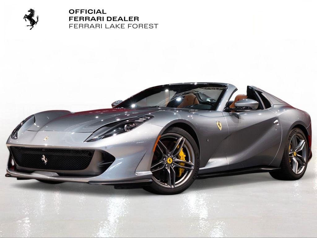 http://www.koenigseggchicago.com/galleria_images/116/116_main_l.jpg