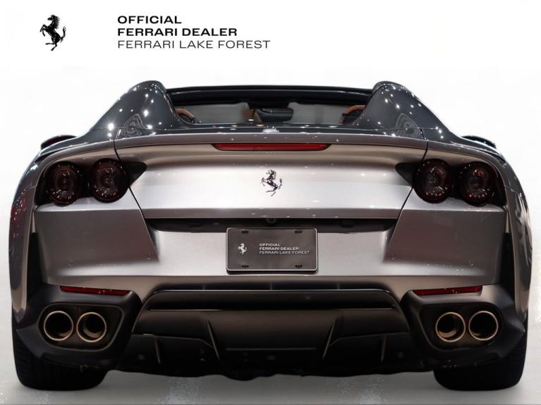 http://www.koenigseggchicago.com/galleria_images/116/116_p11_f.jpg