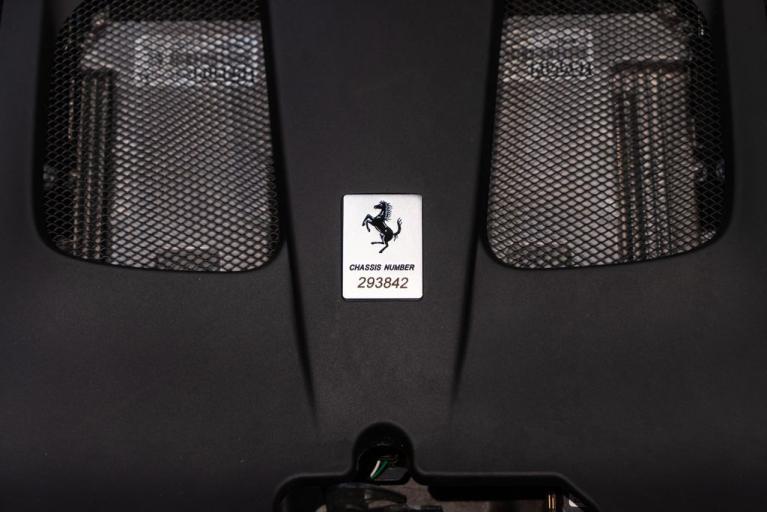 http://www.koenigseggchicago.com/galleria_images/116/116_p21_f.jpg