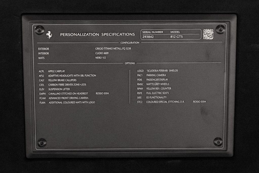 http://www.koenigseggchicago.com/galleria_images/116/116_p24_l.jpg