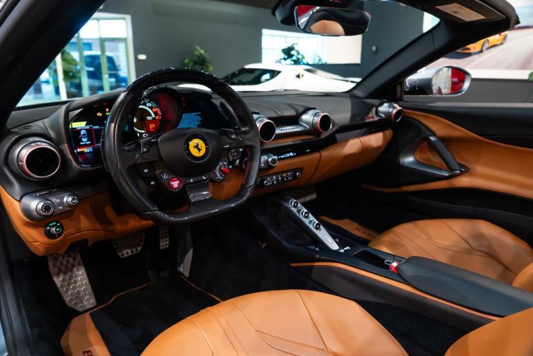 http://www.koenigseggchicago.com/galleria_images/116/116_p28_f.jpg