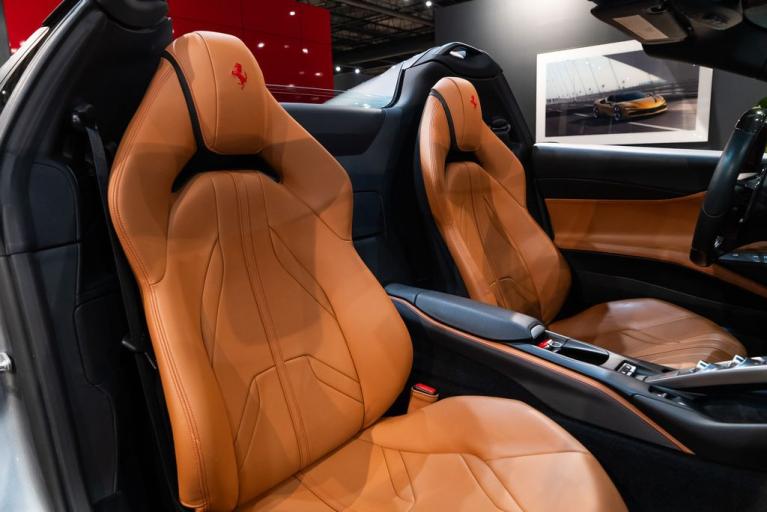 http://www.koenigseggchicago.com/galleria_images/116/116_p49_f.jpg
