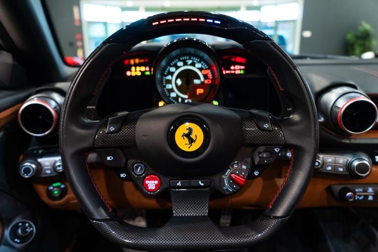 http://www.koenigseggchicago.com/galleria_images/116/116_p5_f.jpg