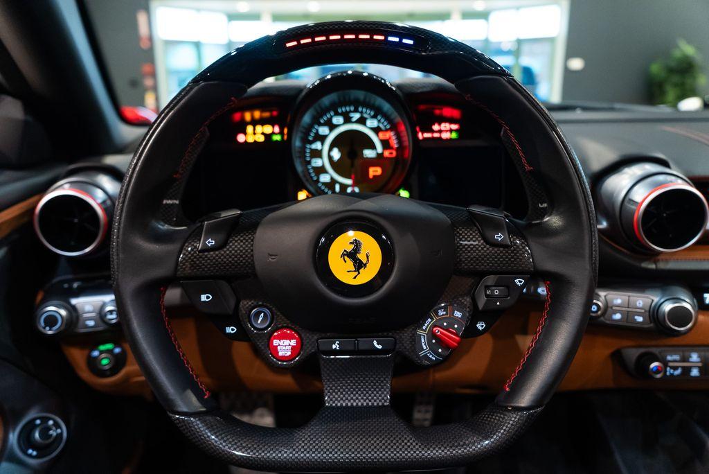http://www.koenigseggchicago.com/galleria_images/116/116_p5_l.jpg