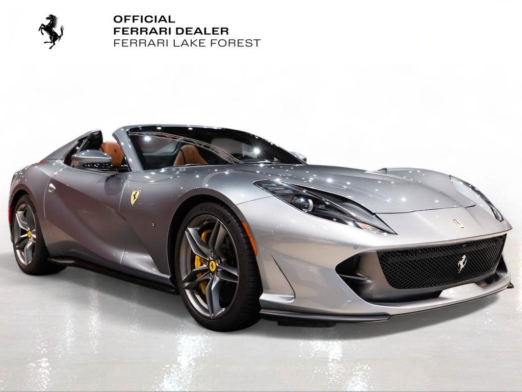 http://www.koenigseggchicago.com/galleria_images/116/116_p8_l.jpg