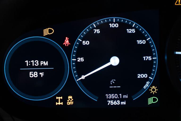 http://www.koenigseggchicago.com/galleria_images/117/117_p33_f.jpg