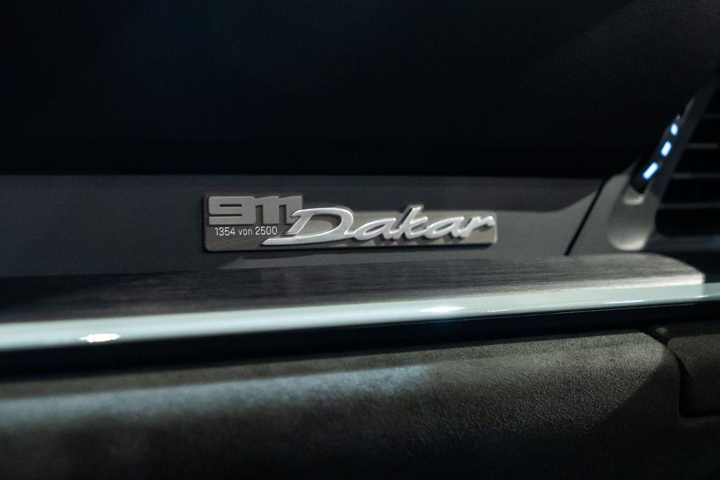 http://www.koenigseggchicago.com/galleria_images/117/117_p41_l.jpg