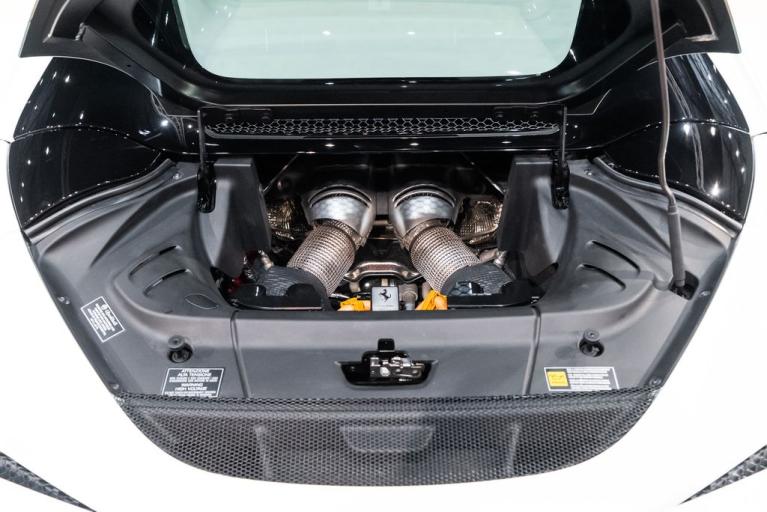 http://www.koenigseggchicago.com/galleria_images/118/118_p17_f.jpg
