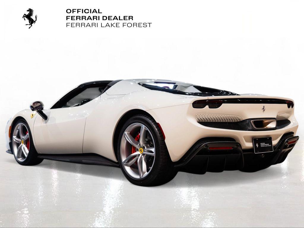 http://www.koenigseggchicago.com/galleria_images/118/118_p2_l.jpg