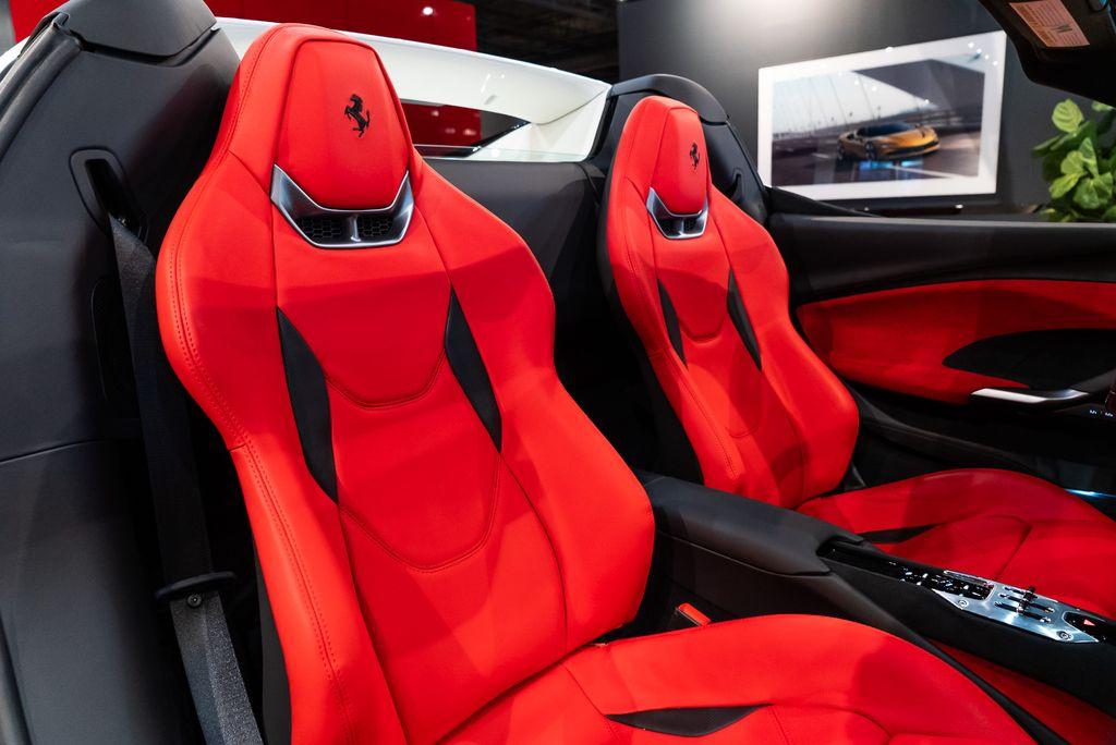 http://www.koenigseggchicago.com/galleria_images/118/118_p43_l.jpg