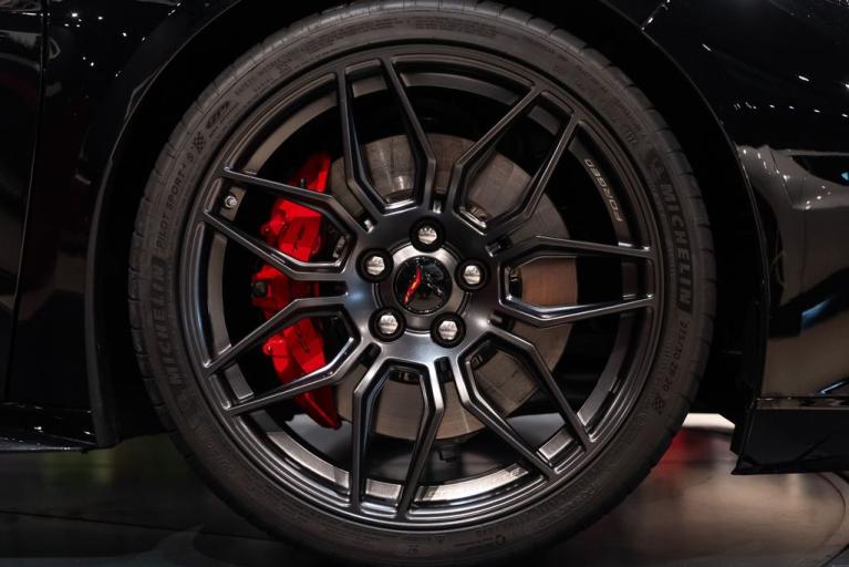 http://www.koenigseggchicago.com/galleria_images/119/119_p15_f.jpg
