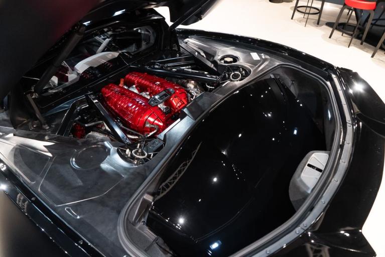 http://www.koenigseggchicago.com/galleria_images/119/119_p16_f.jpg