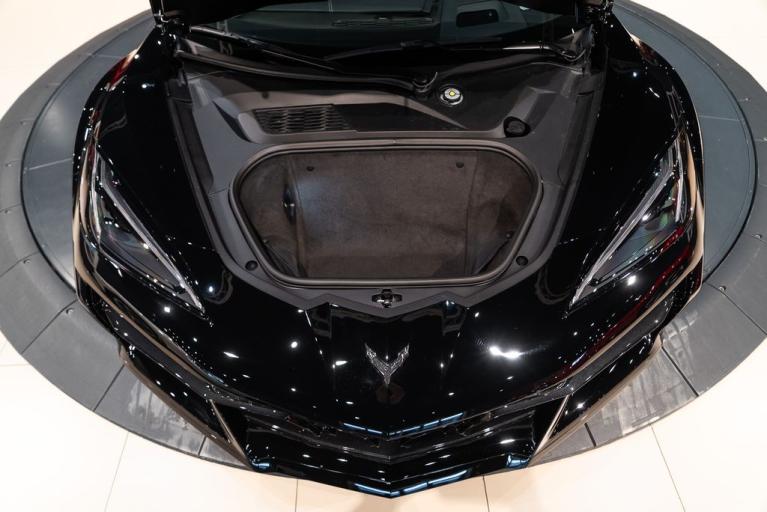 http://www.koenigseggchicago.com/galleria_images/119/119_p22_f.jpg