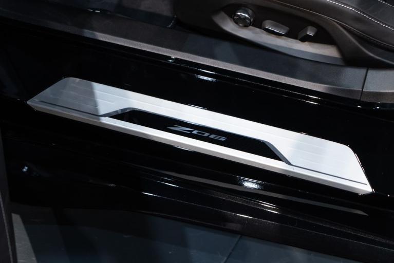 http://www.koenigseggchicago.com/galleria_images/119/119_p27_f.jpg